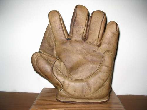 Early 1900's Goldsmith Crescent Glove Front